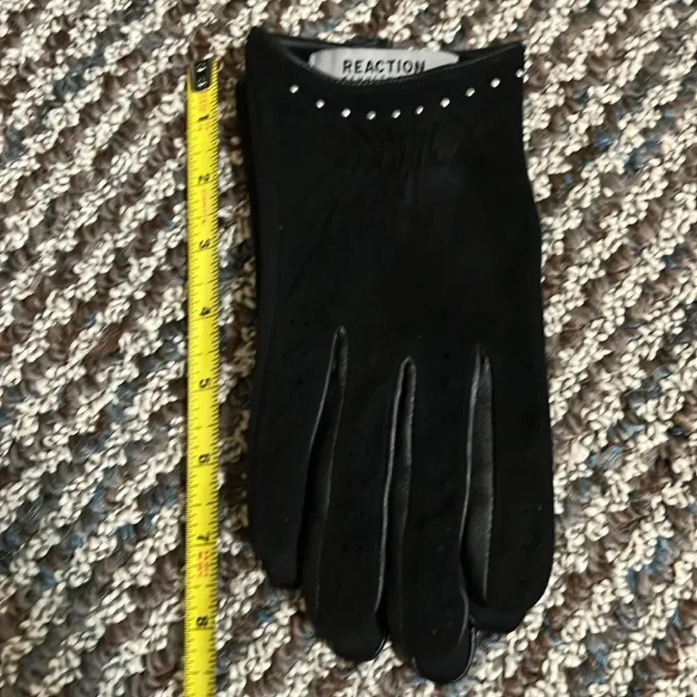 Reaction Kenneth Cole Women’s Black Studded Suede Leather Gloves L
